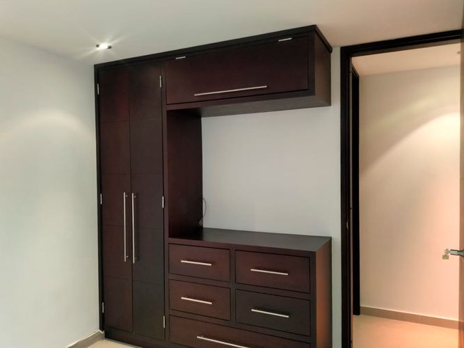 Apartamento de 3 alcobas en arriendo en El Poblado, Medellín, 74 m² · foto 12 de 17