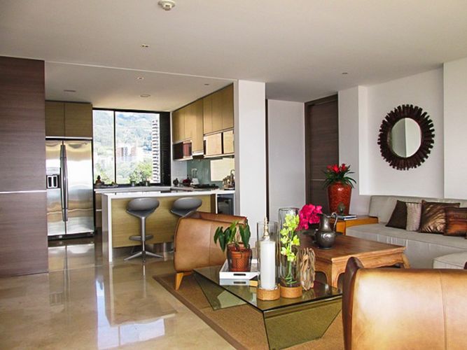 Apartamento de 3 alcobas en arriendo en El Poblado, Medellín, 178 m² · foto 4 de 16