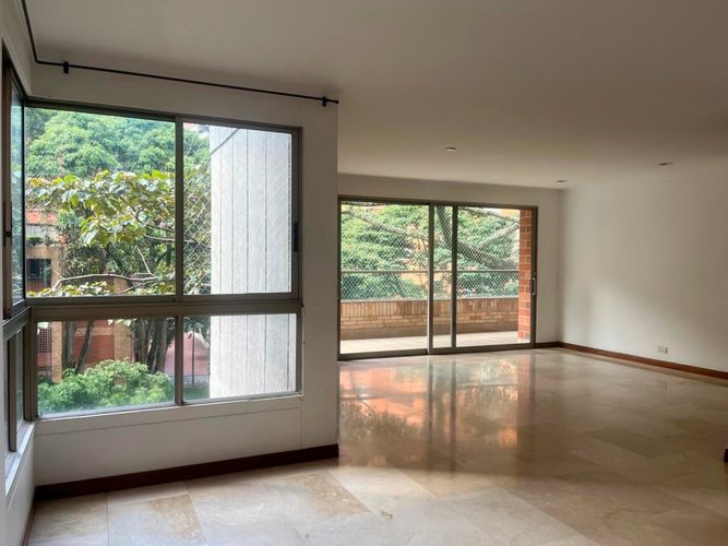 Apartamento de 3 alcobas en arriendo en El Poblado, Medellín, 170 m² · foto 2 de 20