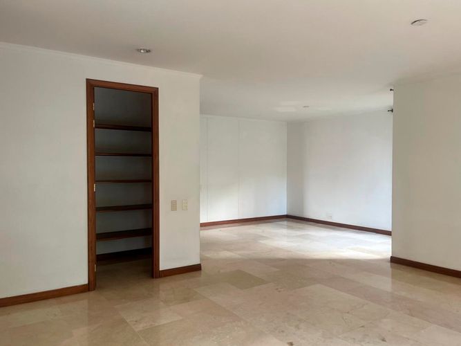 Apartamento de 3 alcobas en arriendo en El Poblado, Medellín, 170 m² · foto 4 de 20