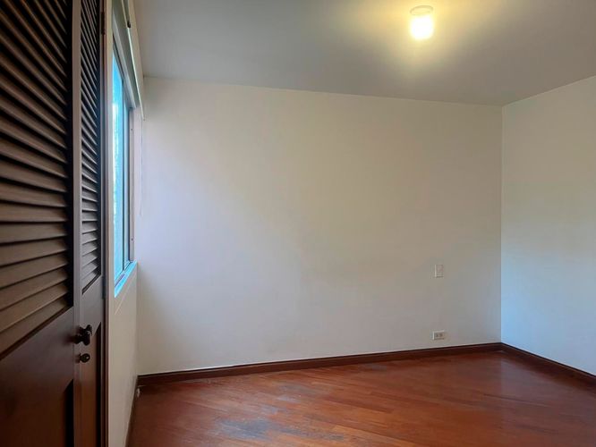 Apartamento de 3 alcobas en arriendo en El Poblado, Medellín, 170 m² · foto 16 de 20