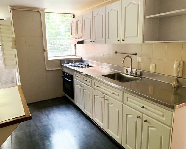 Apartamento de 3 alcobas en arriendo en El Poblado, Medellín, 167 m² · foto 3 de 12