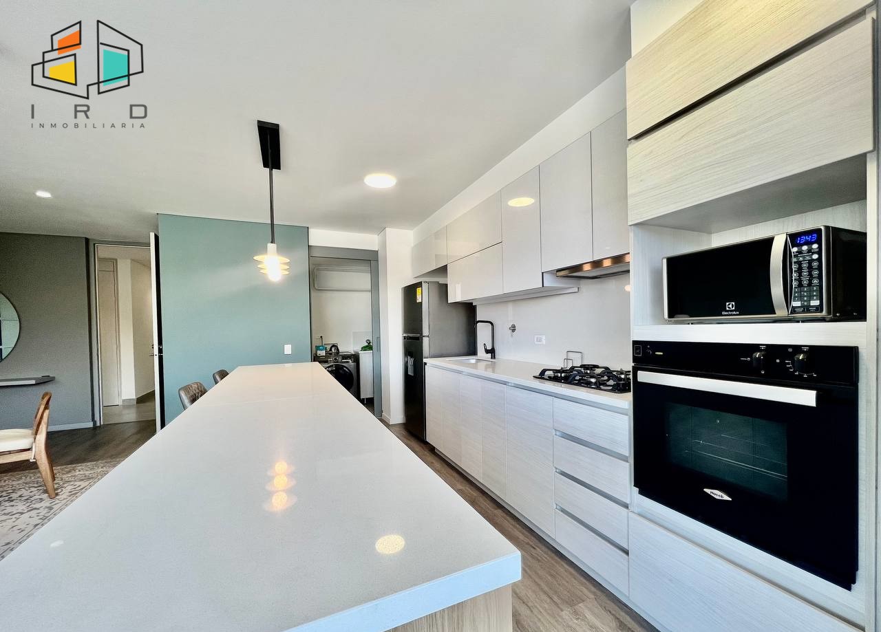 Apartamento en arriendo en Lalinde, Medellín · foto 10 de 24