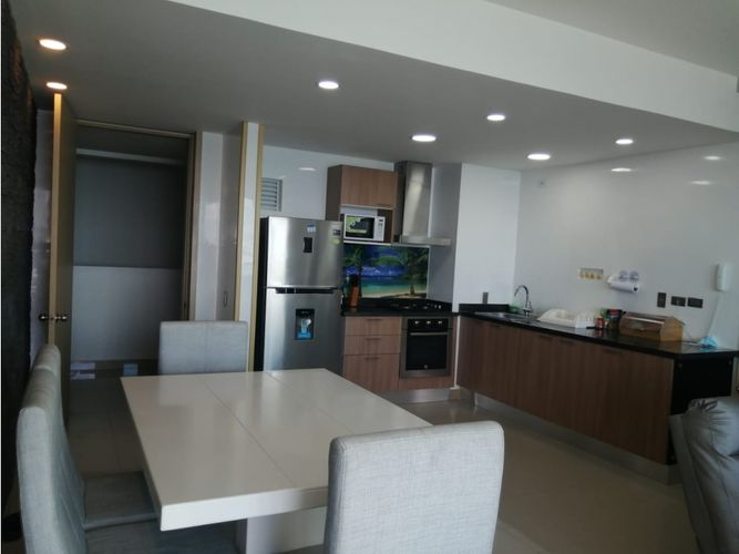 Apartamento de 3 alcobas en venta en Castillogrande, Cartagena, 101 m² · foto 2 de 19
