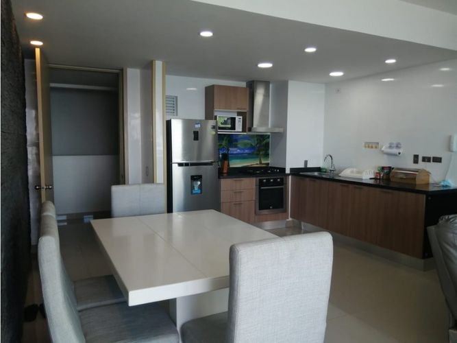 Apartamento de 3 alcobas en venta en Castillogrande, Cartagena, 101 m² · foto 3 de 19