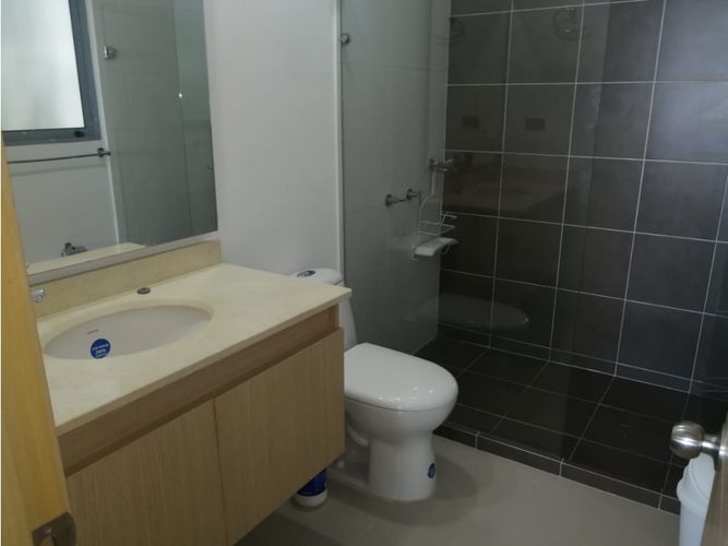 Apartamento de 3 alcobas en venta en Castillogrande, Cartagena, 101 m² · foto 14 de 19
