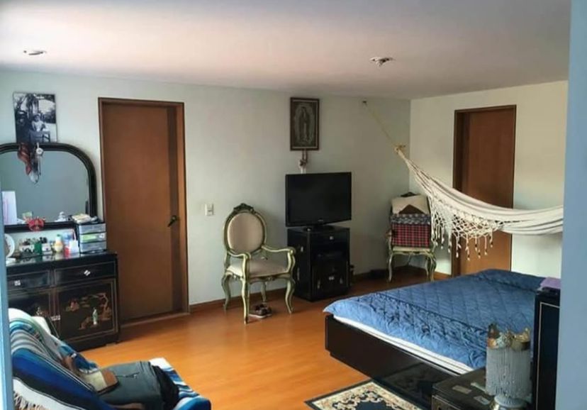 Apartamento en venta en Santa Barbara, Bogotá · foto 3 de 5