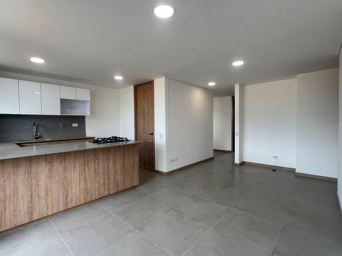 Apartamento de 2 alcobas en arriendo en Rionegro, 76 m² · foto 2 de 12