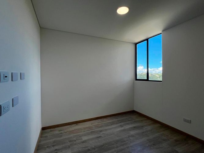 Apartamento de 2 alcobas en arriendo en Rionegro, 76 m² · foto 5 de 12