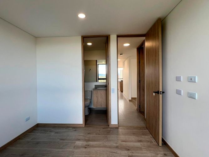 Apartamento de 2 alcobas en arriendo en Rionegro, 76 m² · foto 8 de 12