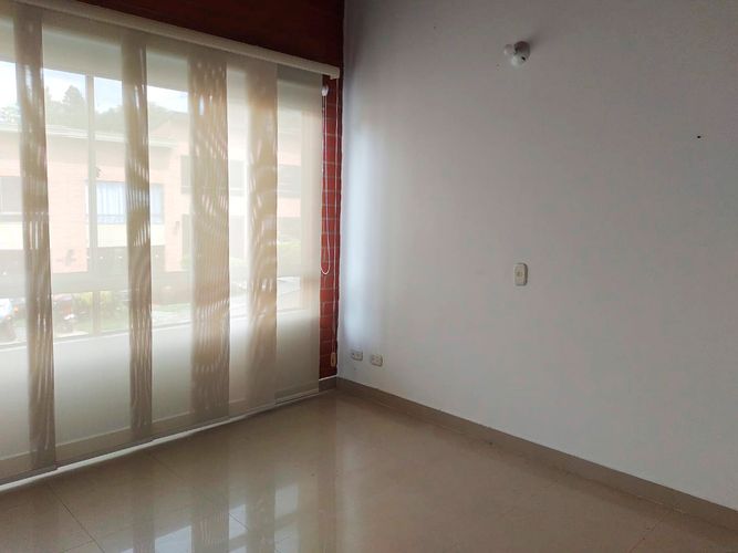 Casa de 3 alcobas en venta en Las Antillas, Envigado, 110 m² · foto 6 de 16