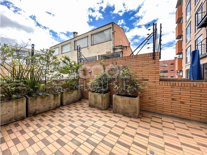 Apartamento de 3 alcobas en venta en Santa Barbara Occidental, Bogotá, 143 m² · foto 7 de 21