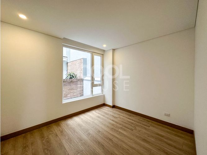 Apartamento de 3 alcobas en venta en Santa Barbara Occidental, Bogotá, 143 m² · foto 15 de 21