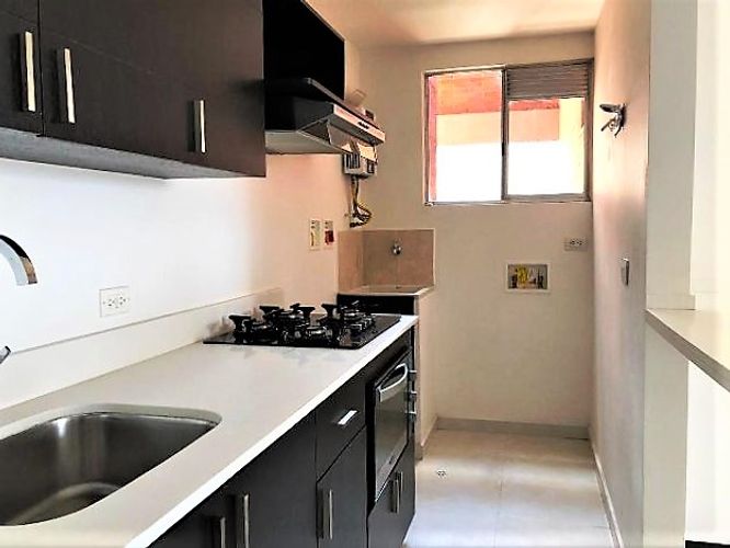 Apartamento de 3 alcobas en arriendo en El Poblado, Medellín, 72 m² · foto 5 de 20