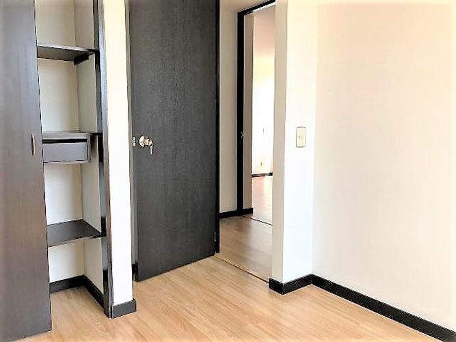 Apartamento de 3 alcobas en arriendo en El Poblado, Medellín, 72 m² · foto 10 de 20