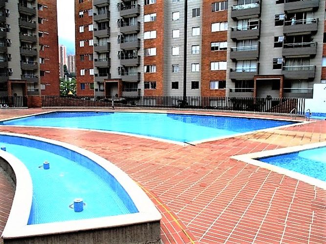 Apartamento de 3 alcobas en arriendo en El Poblado, Medellín, 72 m² · foto 17 de 20