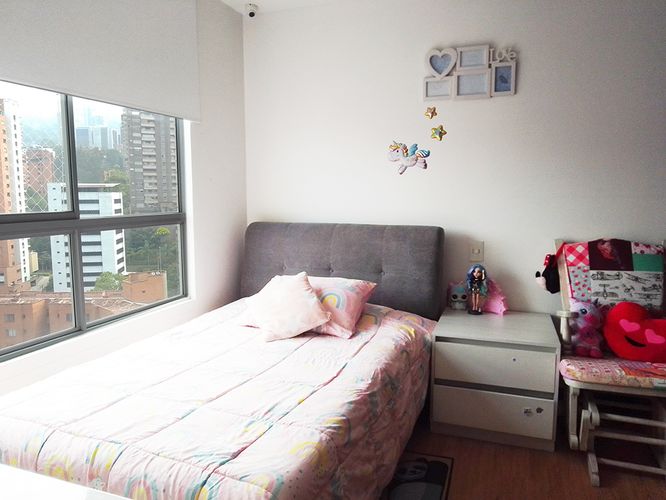 Apartamento de 3 alcobas en arriendo en El Poblado, Medellín, 152 m² · foto 9 de 19