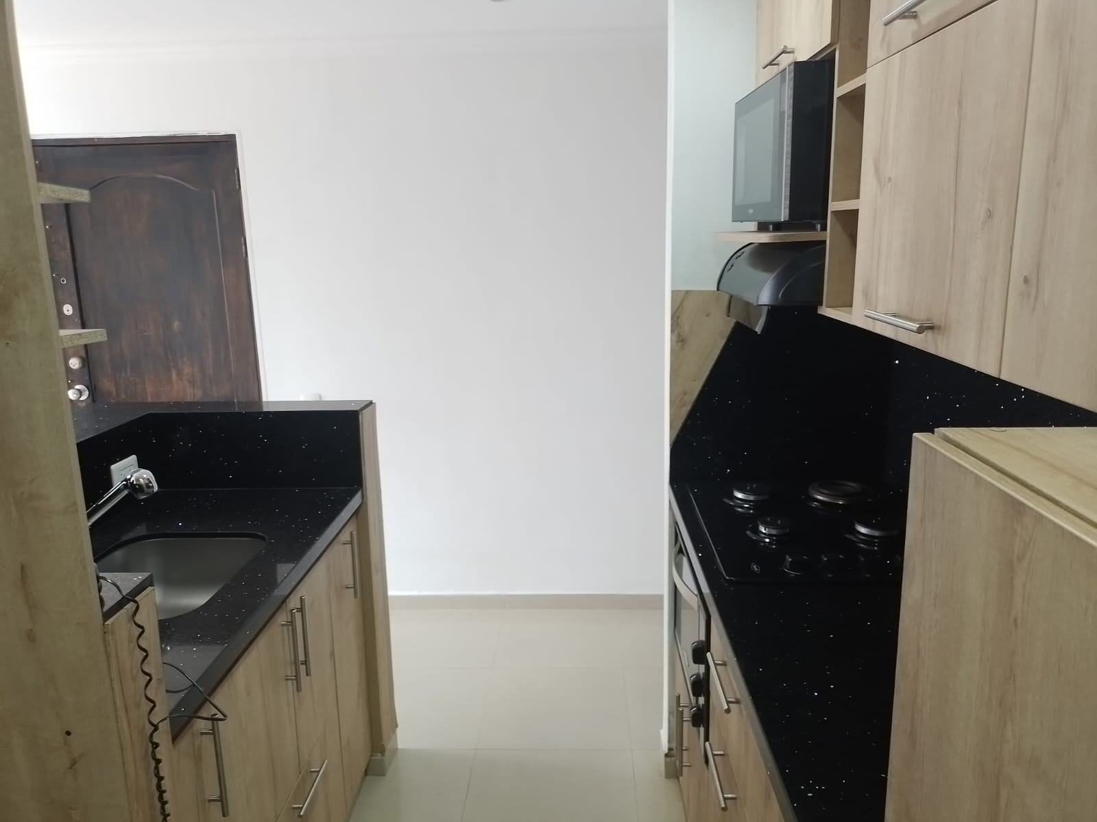 Apartamento en arriendo en Laureles, Medellín · foto 8 de 19