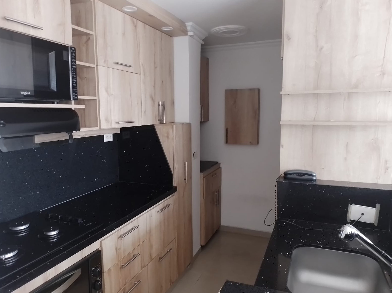 Apartamento en arriendo en Laureles, Medellín · foto 9 de 19
