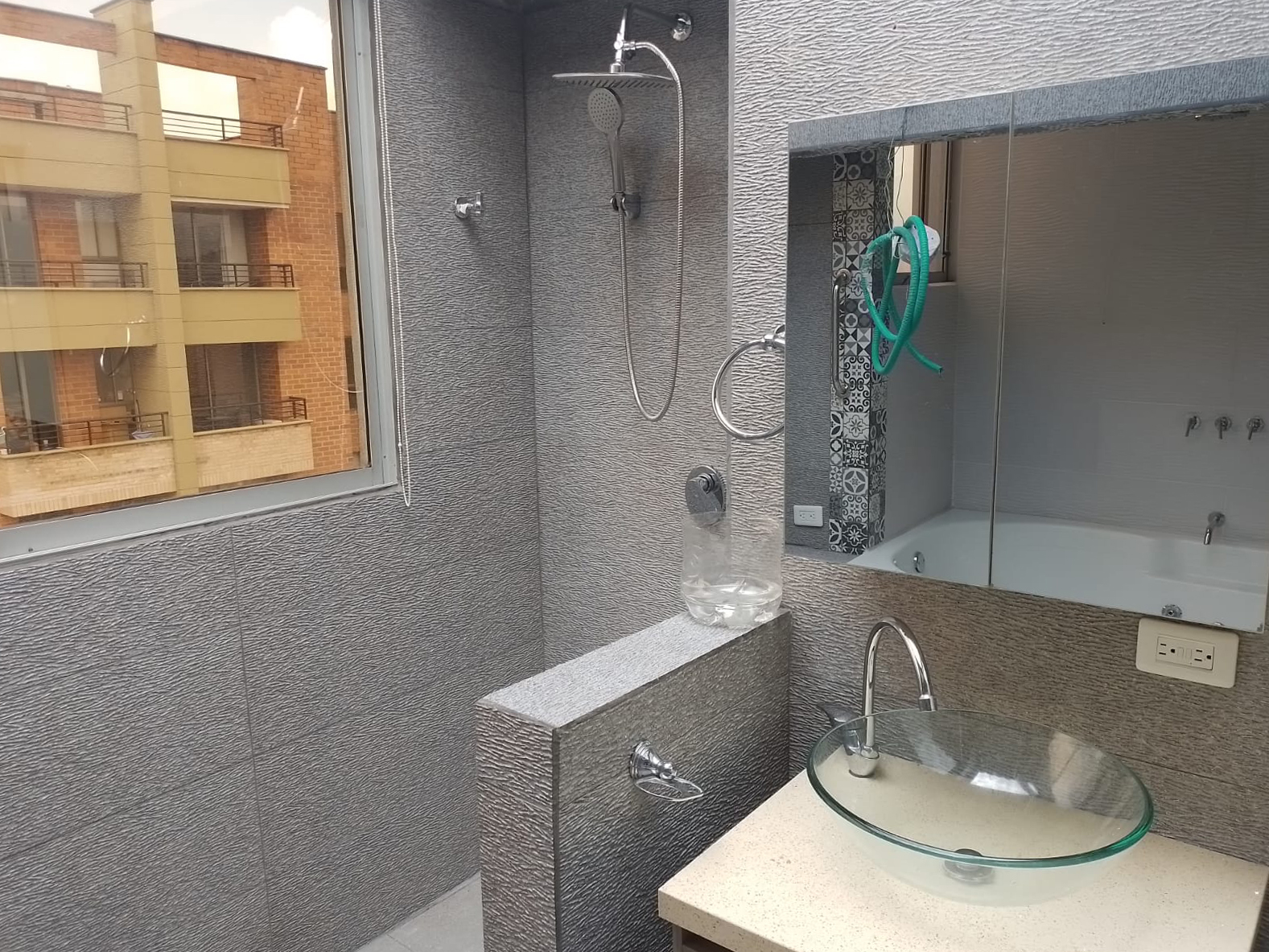 Apartamento en arriendo en Laureles, Medellín · foto 15 de 19