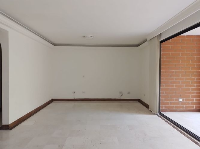 Apartamento de 3 alcobas en arriendo en Laureles, Medellín, 140 m² · foto 6 de 20