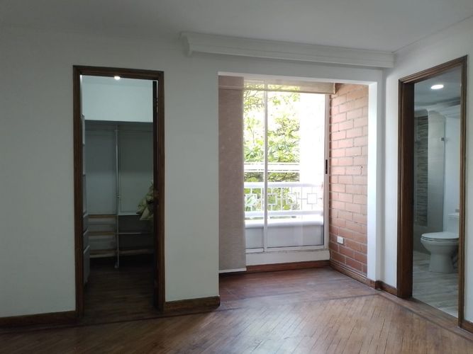 Apartamento de 3 alcobas en arriendo en Laureles, Medellín, 140 m² · foto 12 de 20