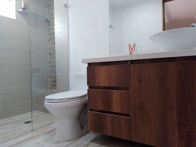 Apartamento de 3 alcobas en arriendo en Laureles, Medellín, 140 m² · foto 19 de 20