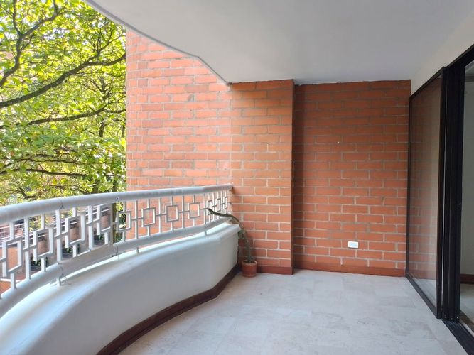 Apartamento de 3 alcobas en arriendo en Laureles, Medellín, 140 m² · foto 20 de 20