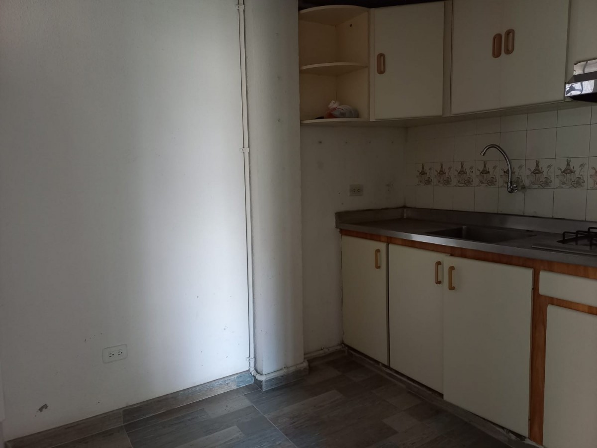 Apartamento en venta en Lombardia, Bogotá · foto 3 de 12