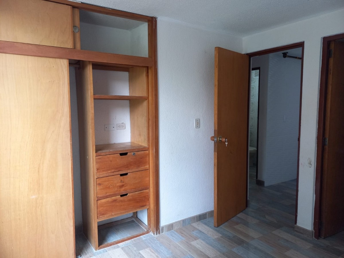 Apartamento en venta en Lombardia, Bogotá · foto 7 de 12