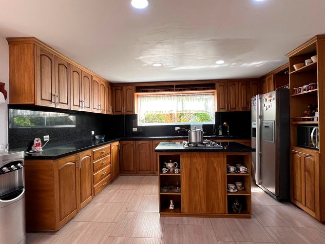 Casa de 5 alcobas en venta en Llano Grande, Rionegro, 492 m² · foto 6 de 19