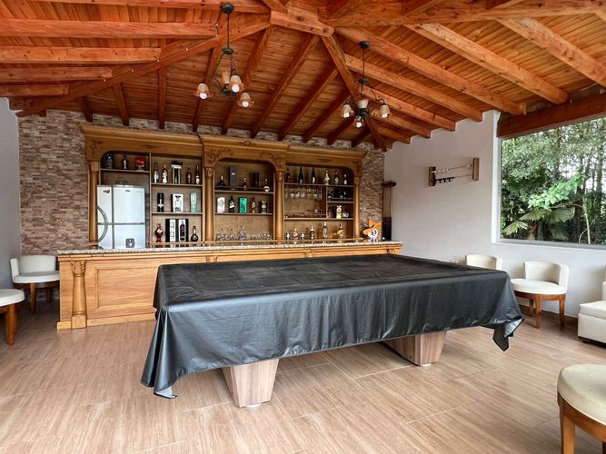 Casa de 5 alcobas en venta en Llano Grande, Rionegro, 492 m² · foto 15 de 19