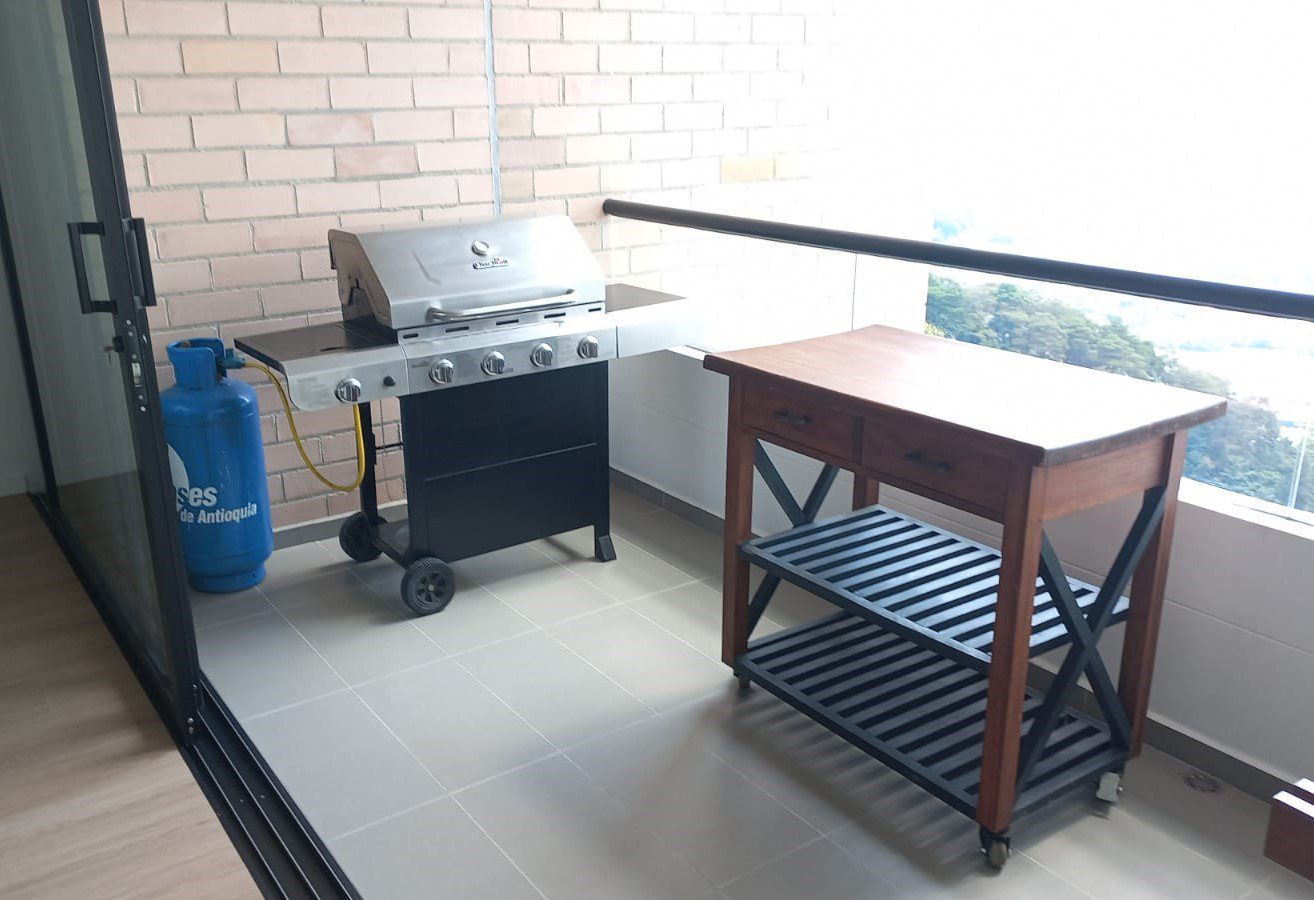 Apartamento en arriendo en La Pradera, Envigado · foto 8 de 10