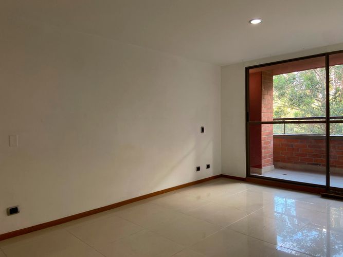 Apartamento de 3 alcobas en arriendo en Vegas De La Doctora, Sabaneta, 111 m² · foto 4 de 20