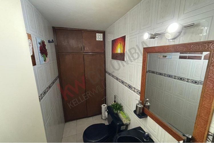 Casa de 4 alcobas en venta en Niza Norte, Bogotá, 295 m² · foto 2 de 15