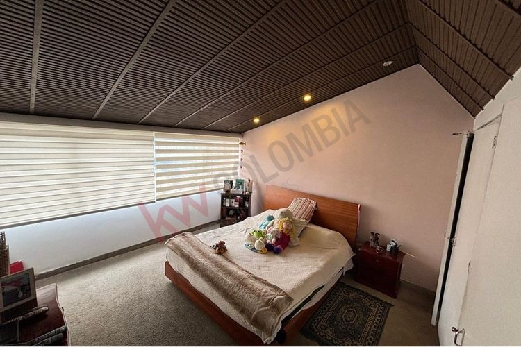 Casa de 4 alcobas en venta en Niza Norte, Bogotá, 295 m² · foto 8 de 15