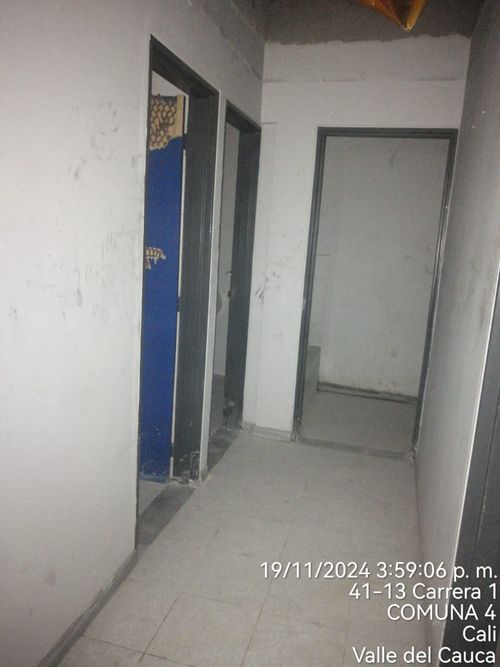 Oficina en venta en Popular, Cali, 599 m² · foto 4 de 6