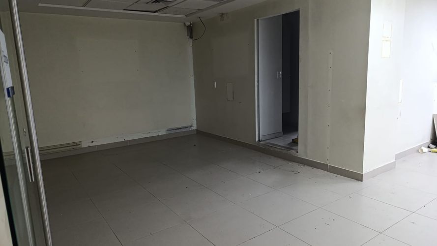Oficina en venta en Pinares, Pereira, 148 m² · foto 3 de 7