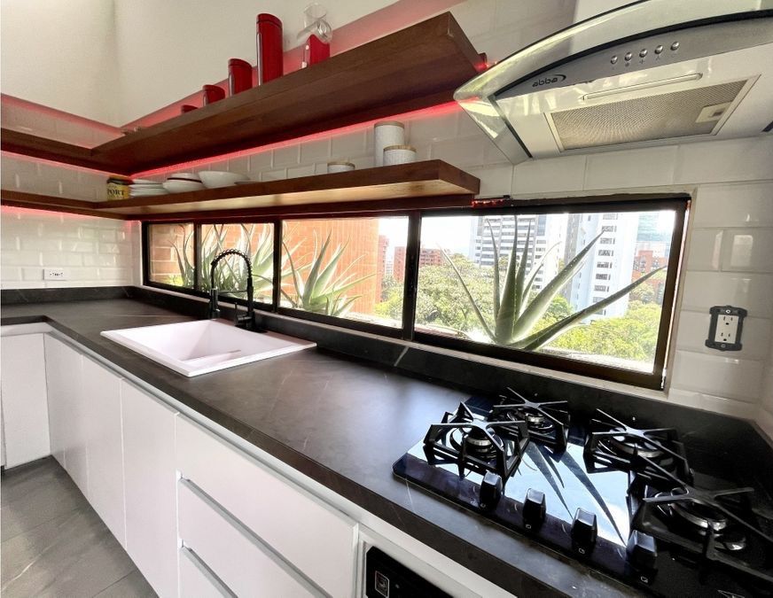 Apartamento en venta en El Poblado, Medellín · foto 3 de 16