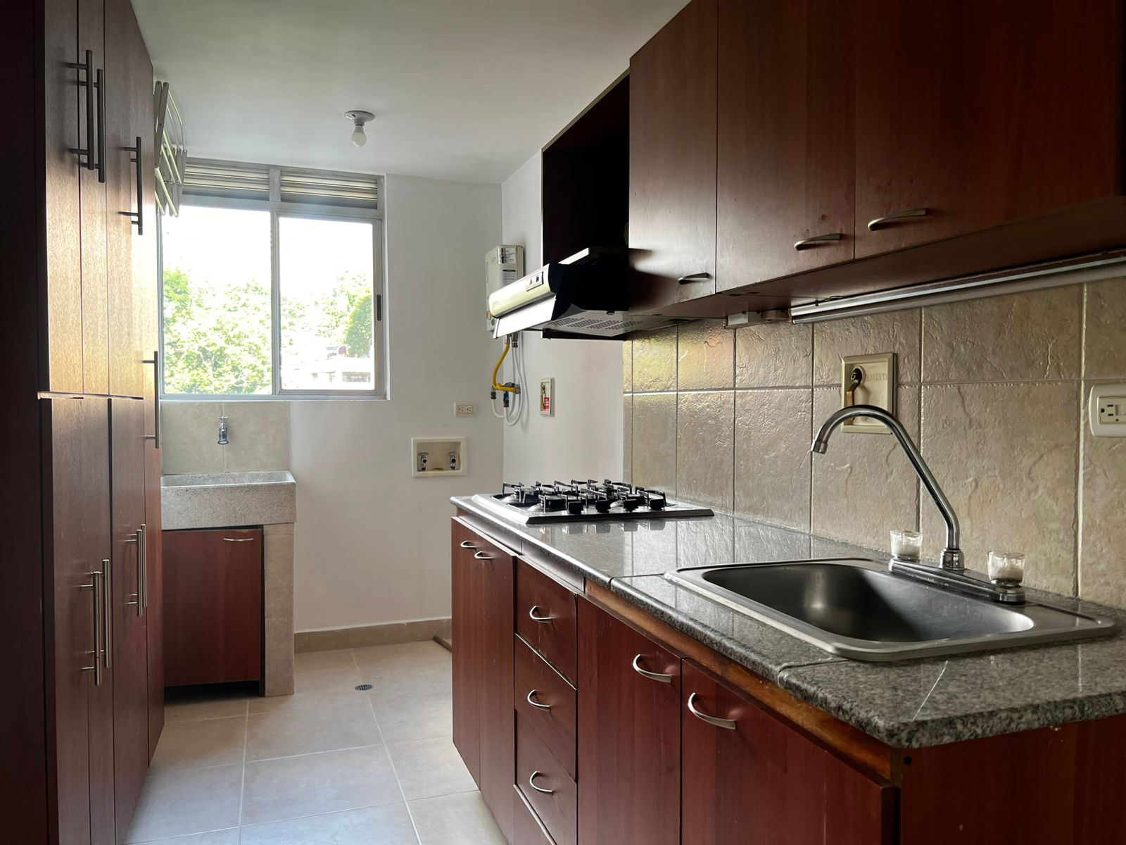 Apartamento en venta en Cumbres, Envigado · foto 5 de 18