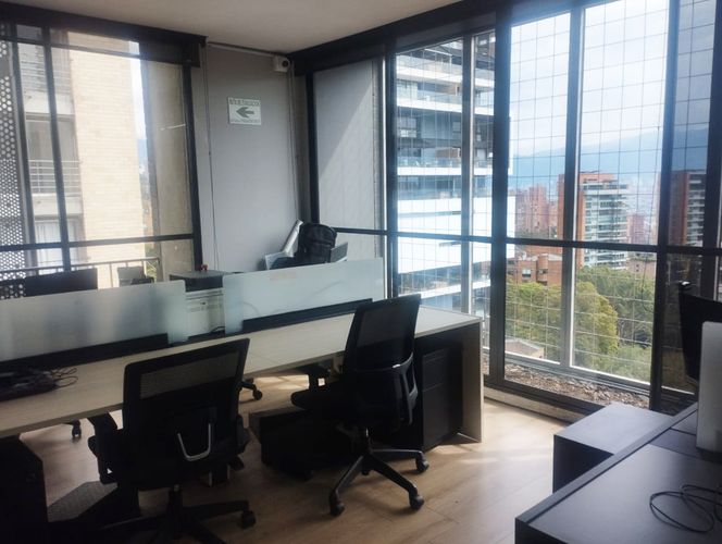 Oficina en arriendo en El Poblado, Medellín, 157 m² · foto 8 de 18