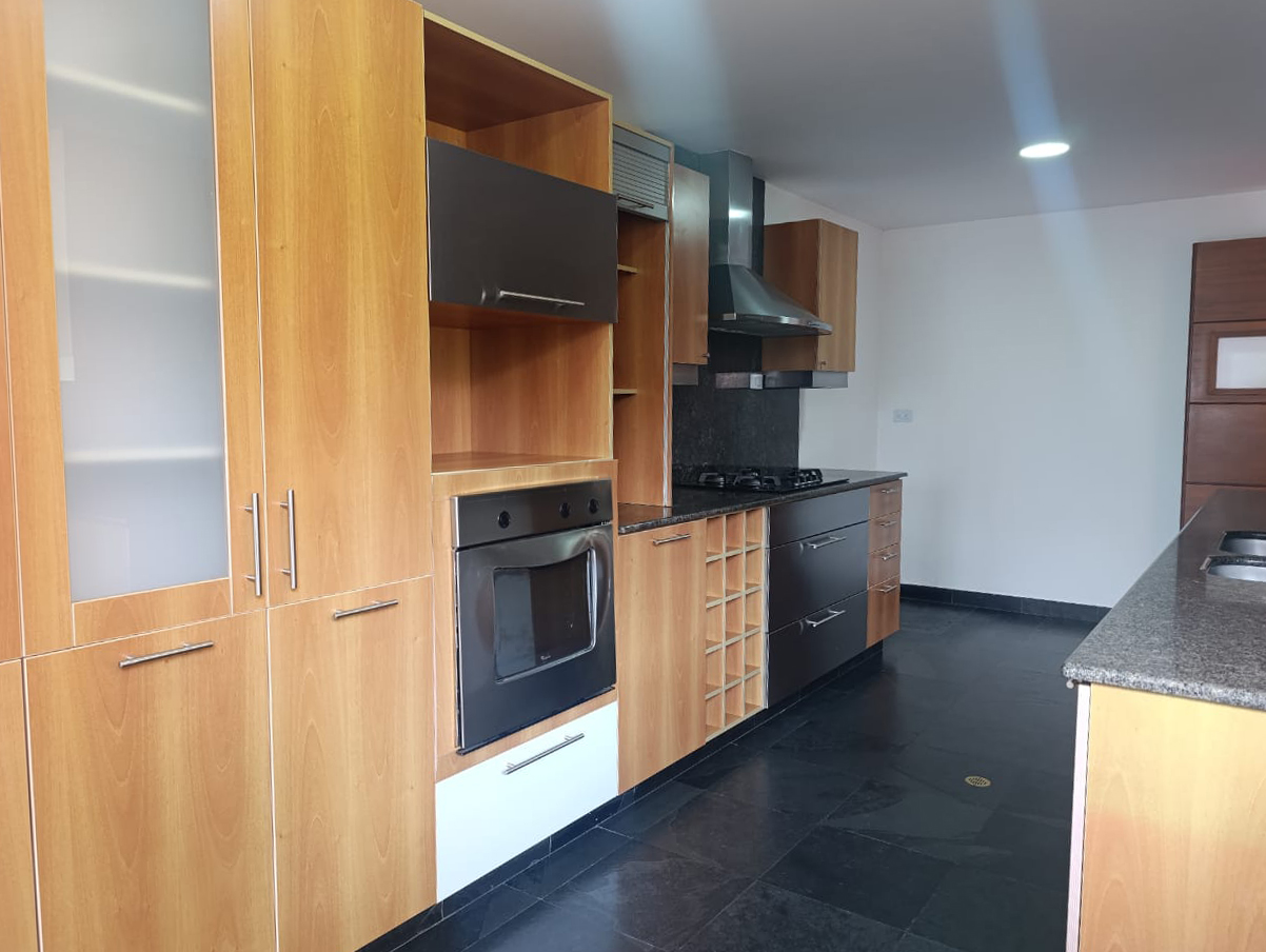 Apartamento en arriendo en El Poblado, Medellín · foto 8 de 20