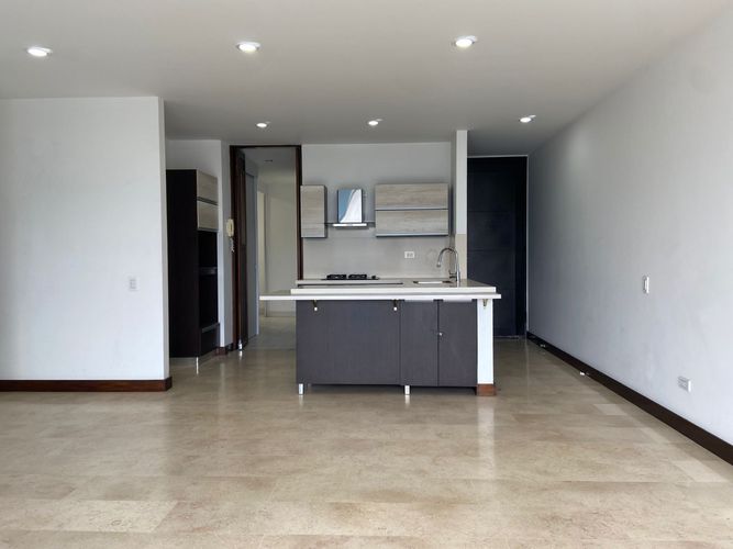 Apartamento de 2 alcobas en arriendo en Vegas De La Doctora, Sabaneta, 110 m² · foto 2 de 20