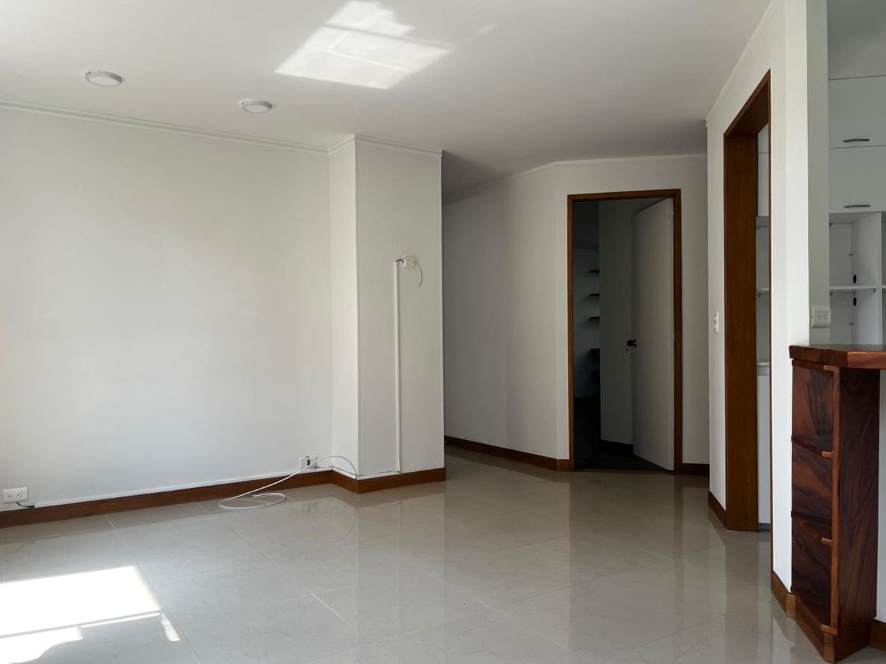 Apartamento en arriendo en El Poblado, Medellín · foto 3 de 17