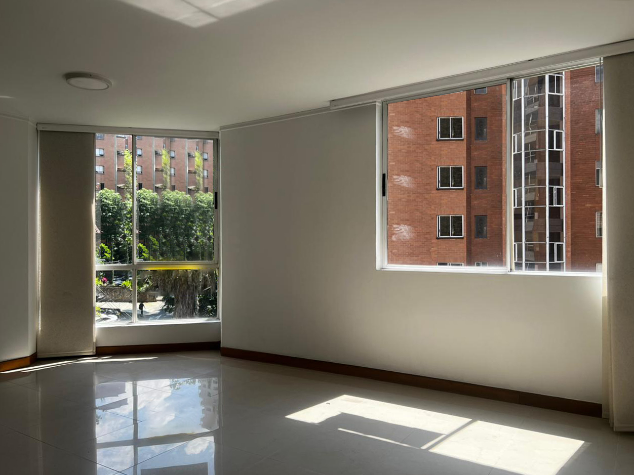 Apartamento en arriendo en El Poblado, Medellín · foto 4 de 17