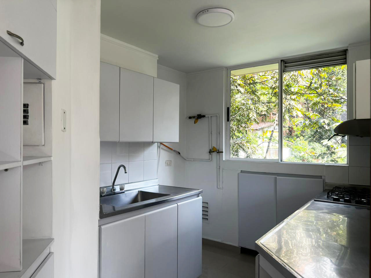 Apartamento en arriendo en El Poblado, Medellín · foto 7 de 17