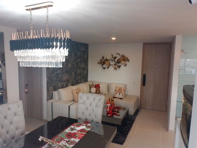 Apartamento de 3 alcobas en arriendo en Laureles, Medellín, 80 m² · foto 2 de 18
