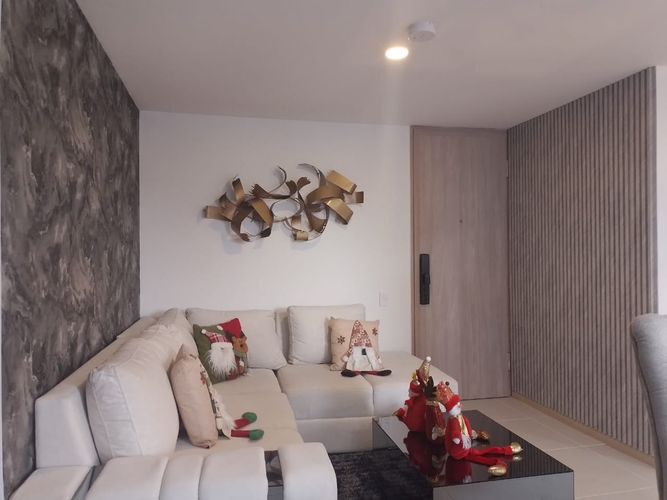 Apartamento de 3 alcobas en arriendo en Laureles, Medellín, 80 m² · foto 3 de 18