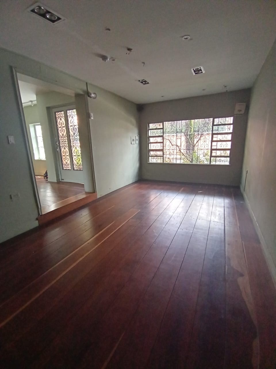 Casa en venta en Quinta Camacho, Bogotá · foto 2 de 24