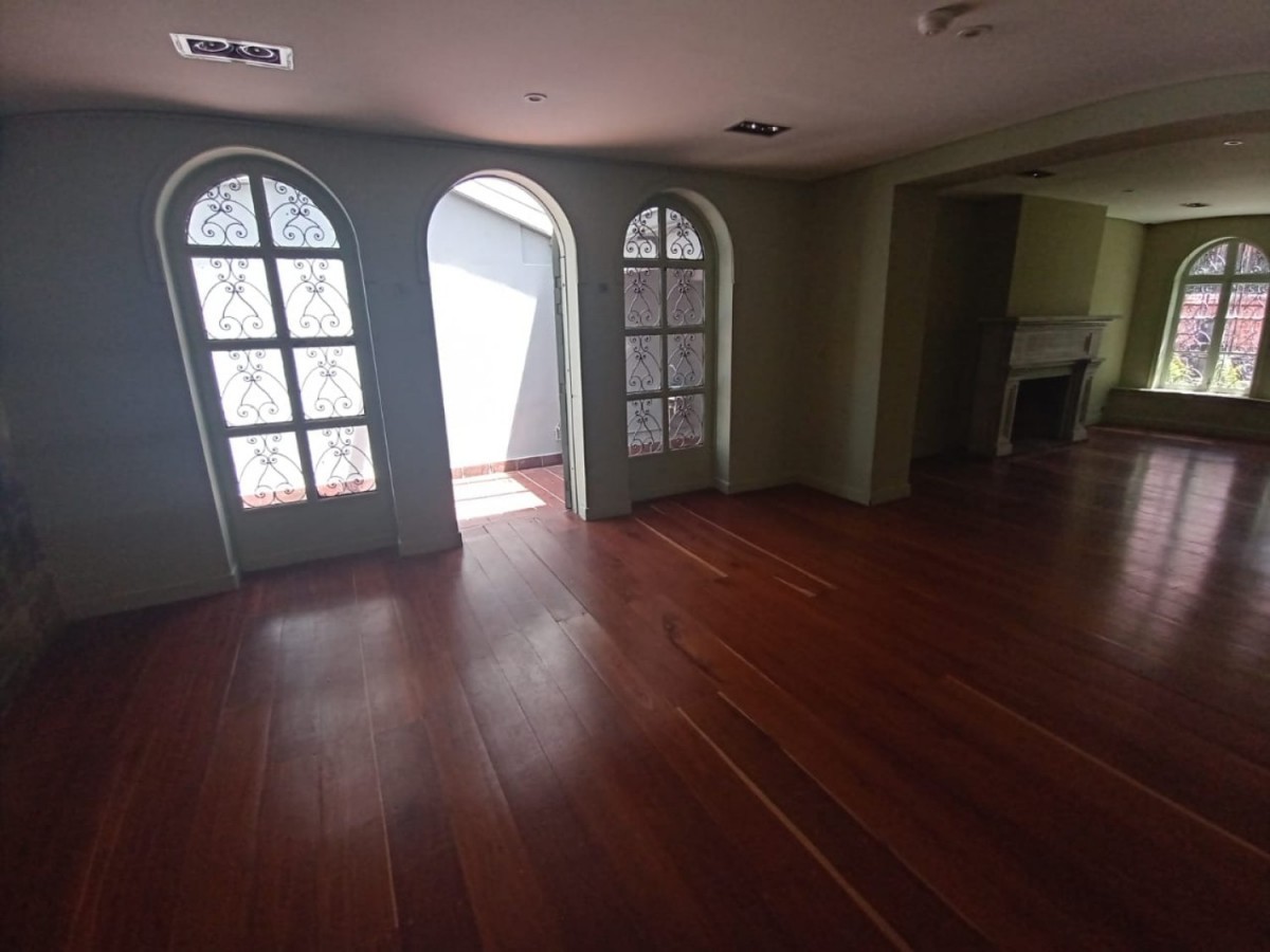 Casa en venta en Quinta Camacho, Bogotá · foto 6 de 24